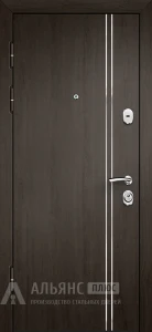 Дверь в частный дом Венге в стиле классика с глухим полотном и металлическими вставками №7 внутренняя - фото