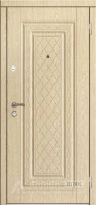 Входная дверь с ночной задвижкой и узором №56 внешняя - фото